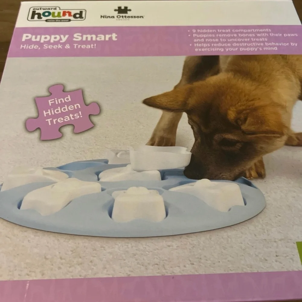 Outward Hound Purple and White Puppy Puzzle